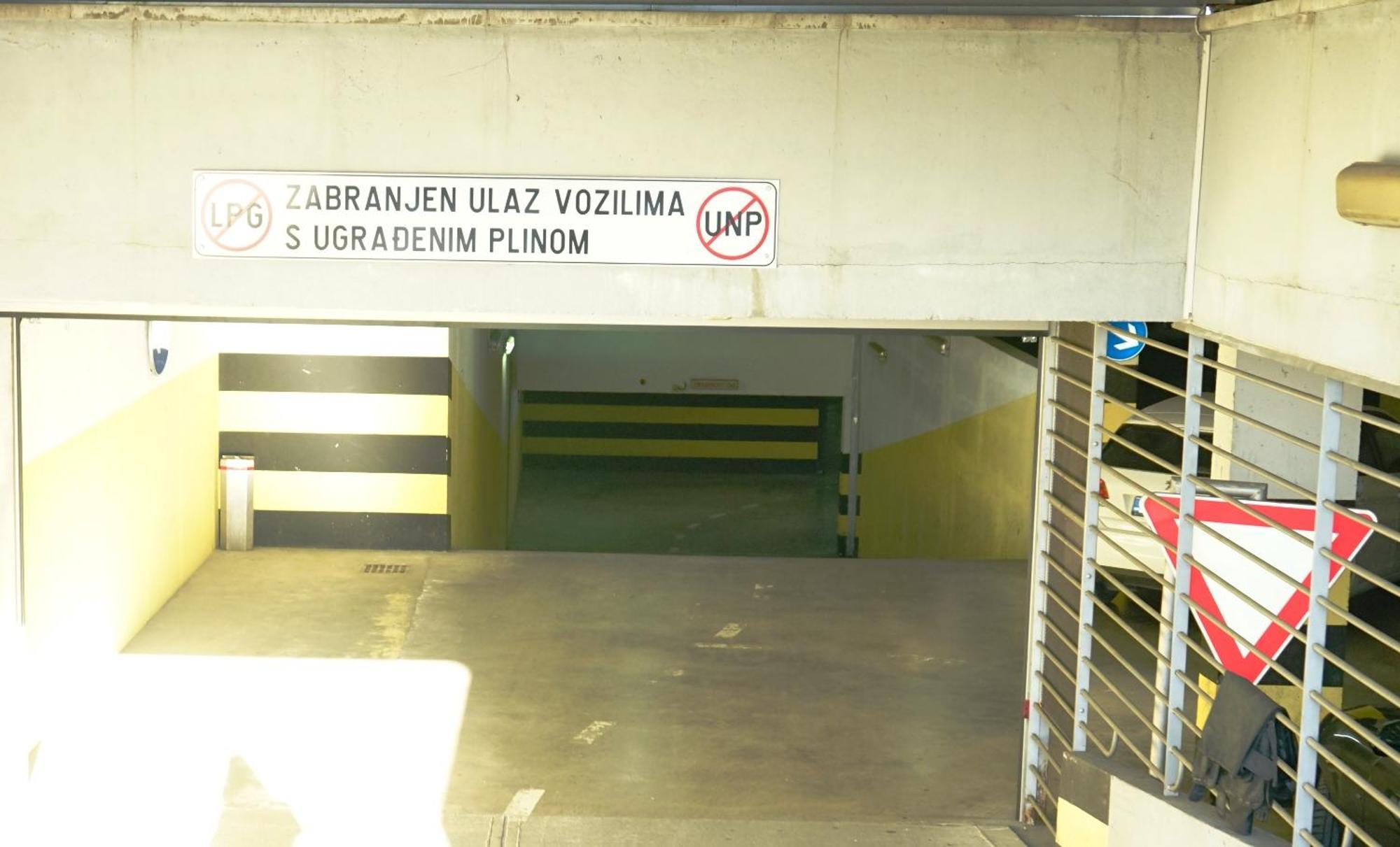 Ferienwohnung Bura2 , With Private Parking In The Garage Split Exterior foto