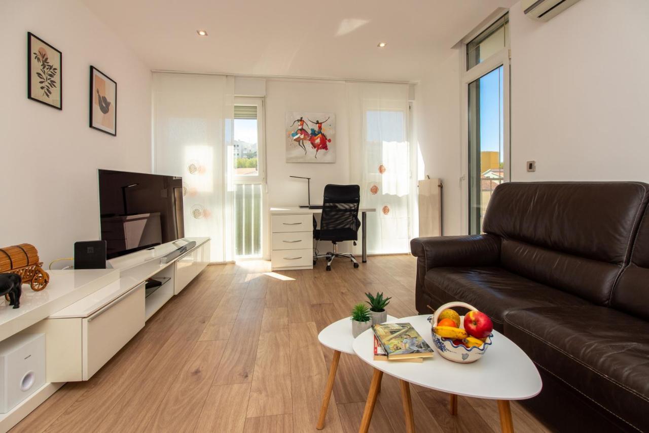 Ferienwohnung Bura2 , With Private Parking In The Garage Split Exterior foto