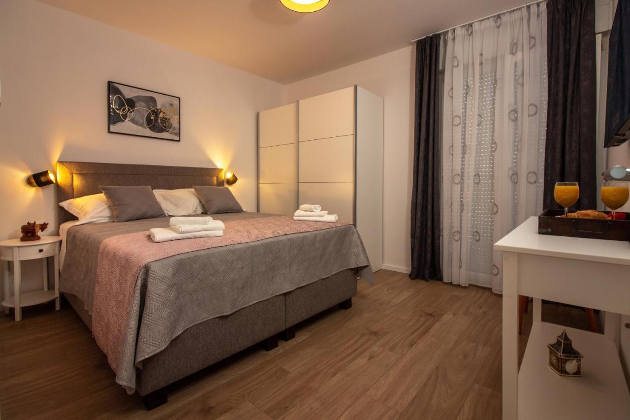 Ferienwohnung Bura2 , With Private Parking In The Garage Split Exterior foto